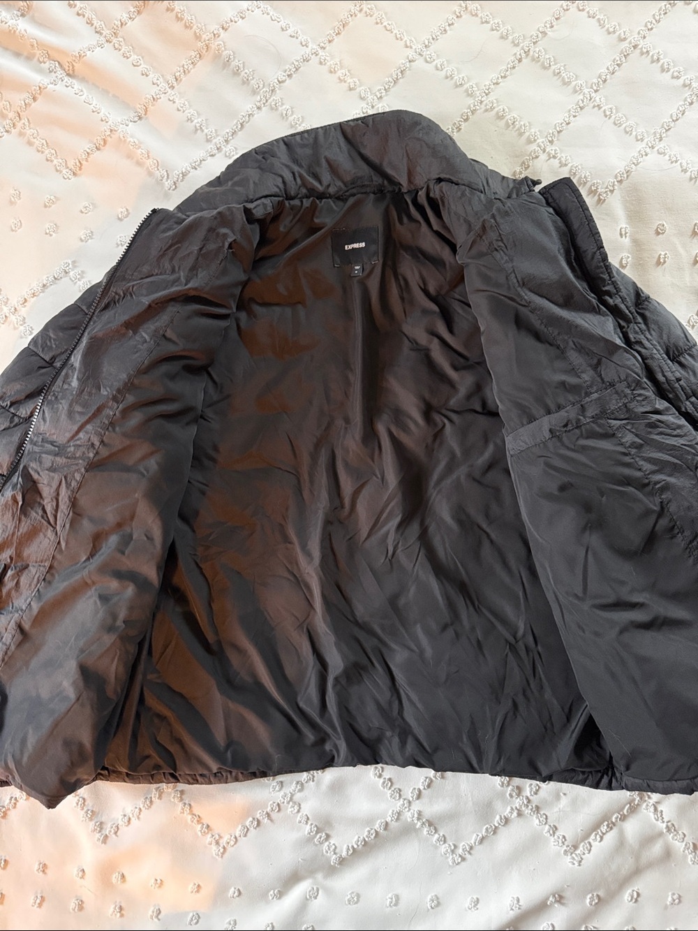 Express Black Lighweight Quilted Puffer Jacket Size Medium NWOT - Picture 6 of 11